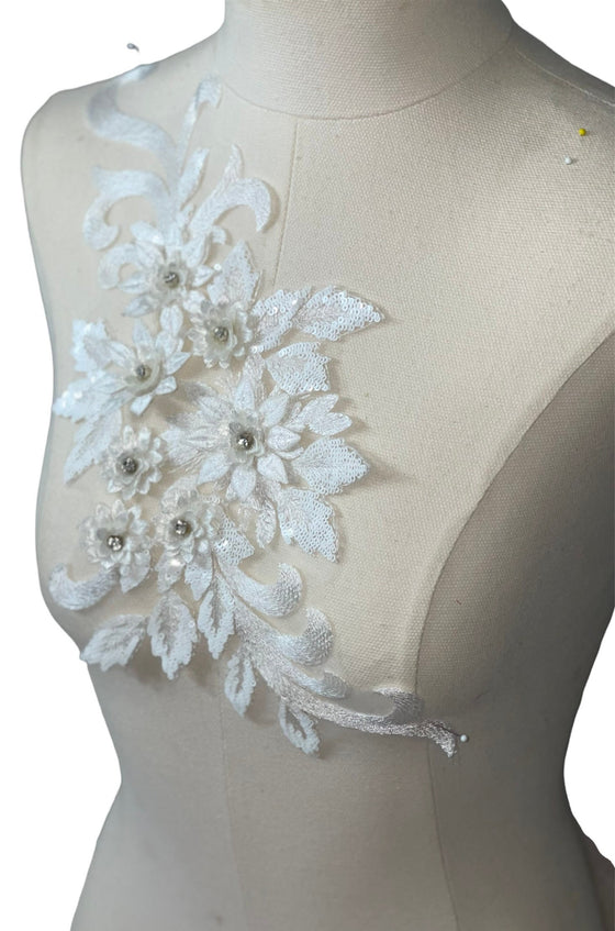 White 3D floral appliqués with sequin #146-917