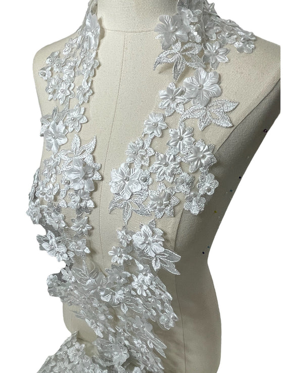 White Trim 3d Flowers with pearls